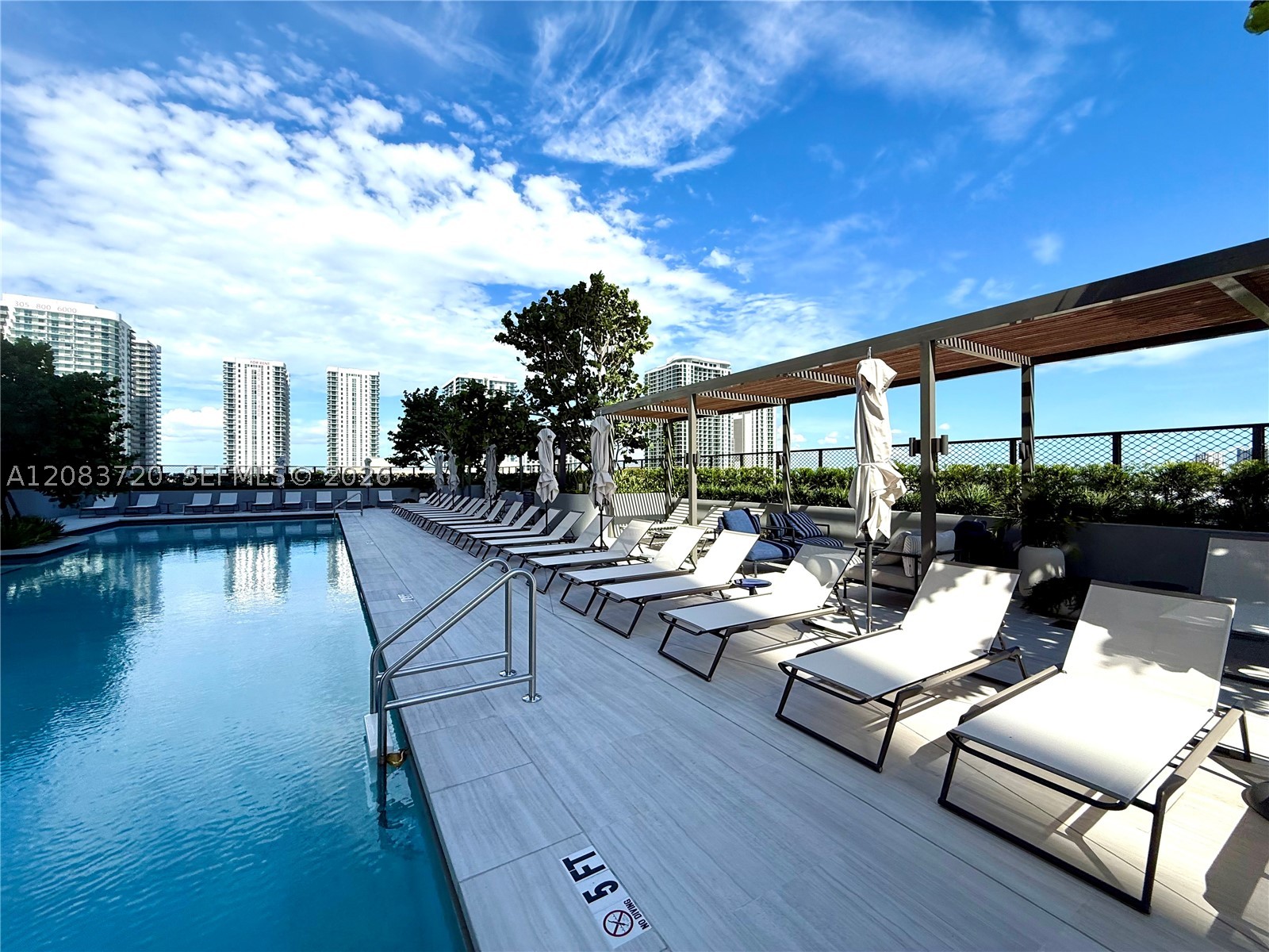 1400 Biscayne Blvd #1602, Miami FL 33132