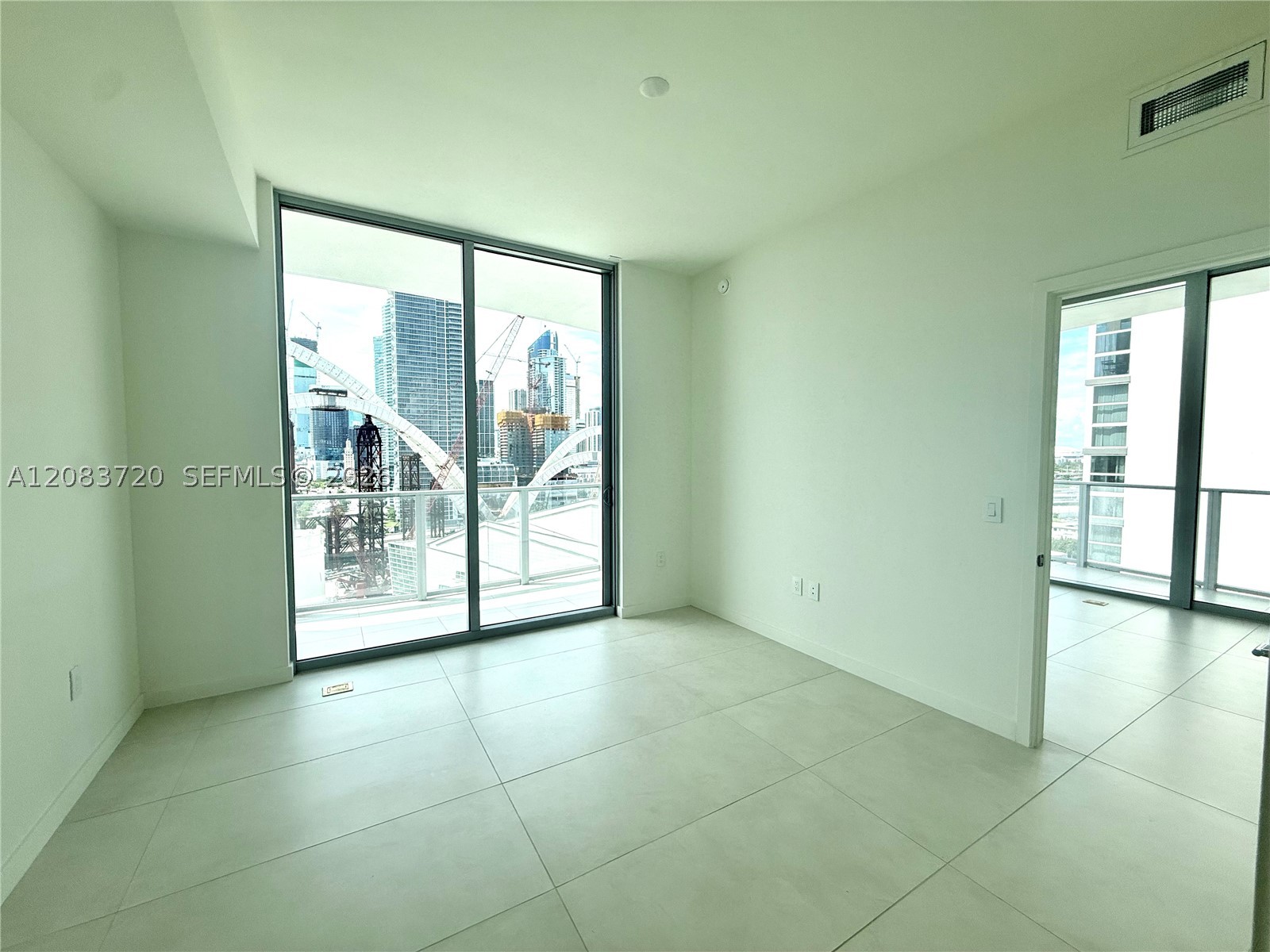 1400 Biscayne Blvd #1602, Miami FL 33132