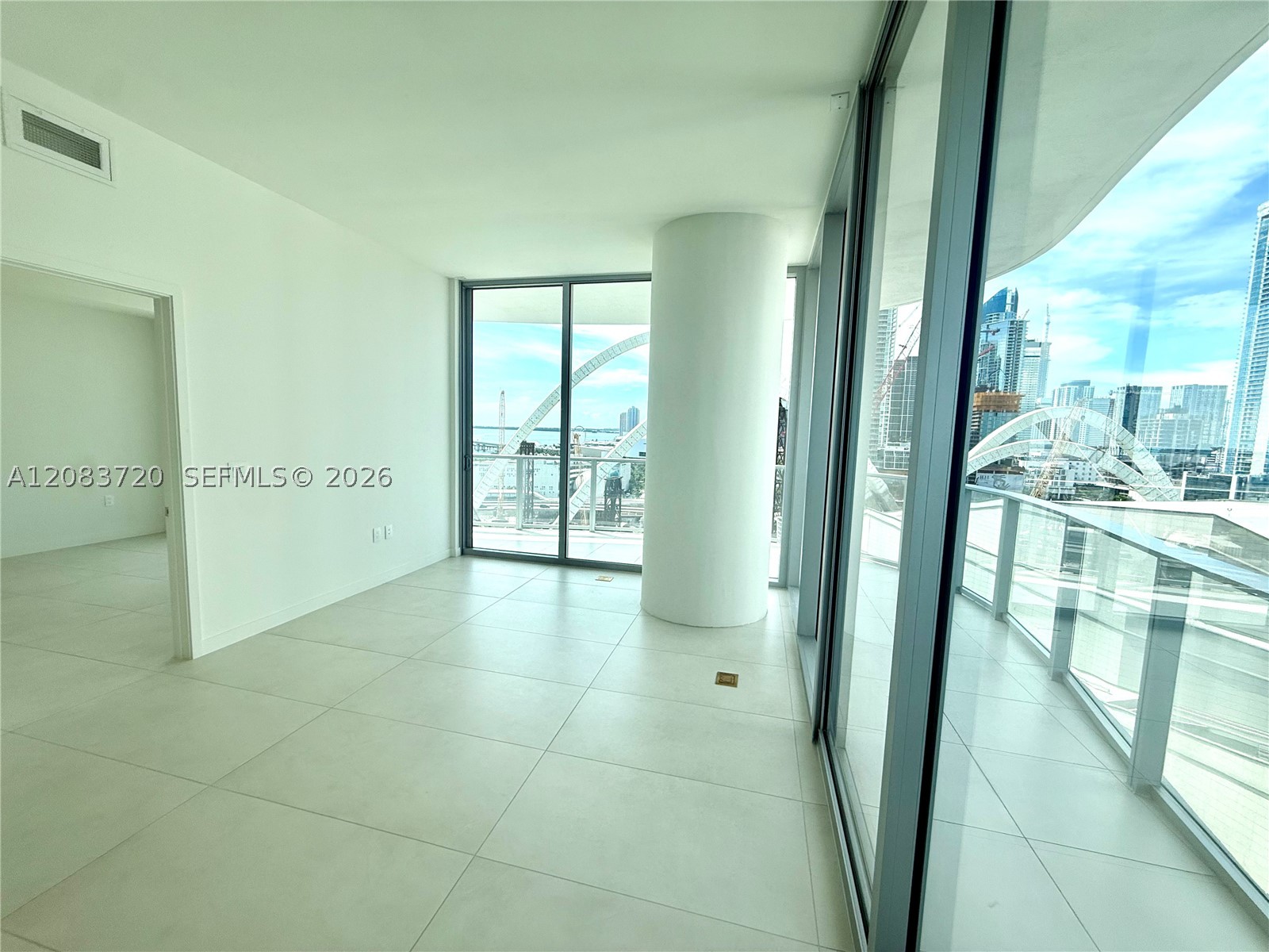 1400 Biscayne Blvd #1602, Miami FL 33132