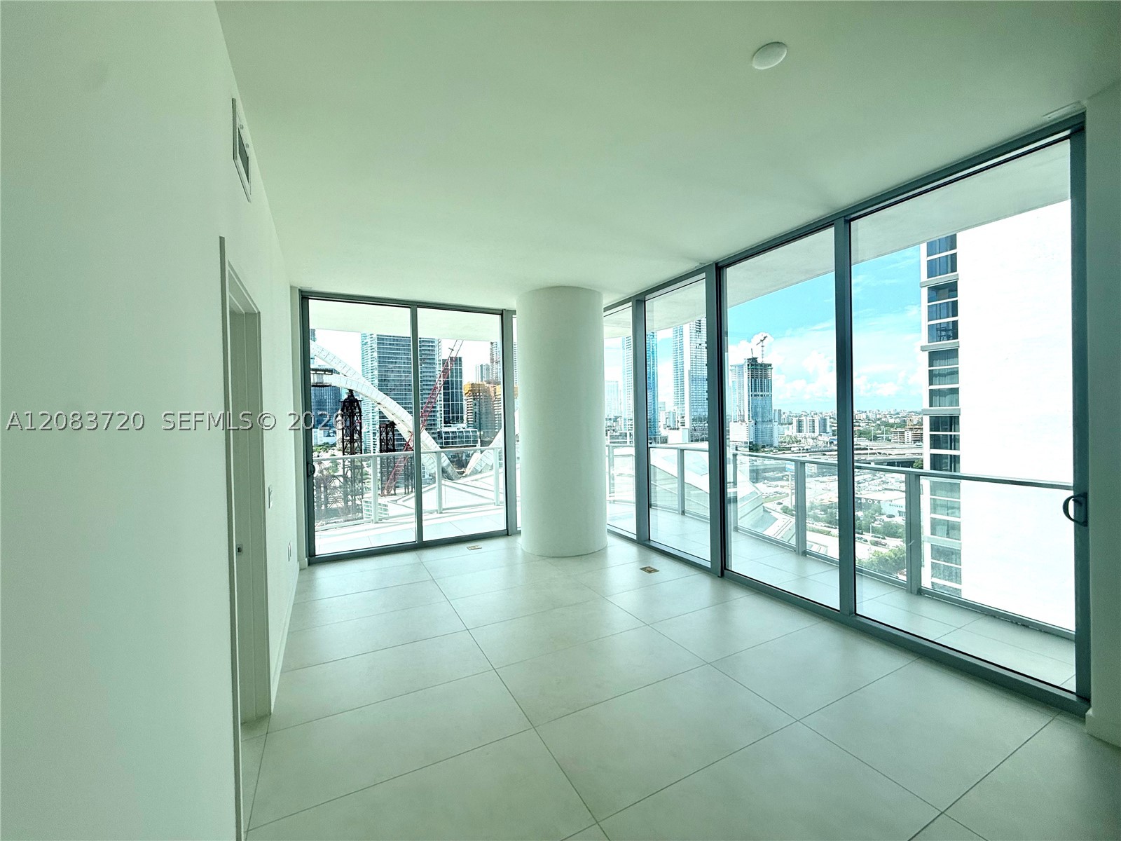 1400 Biscayne Blvd #1602, Miami FL 33132