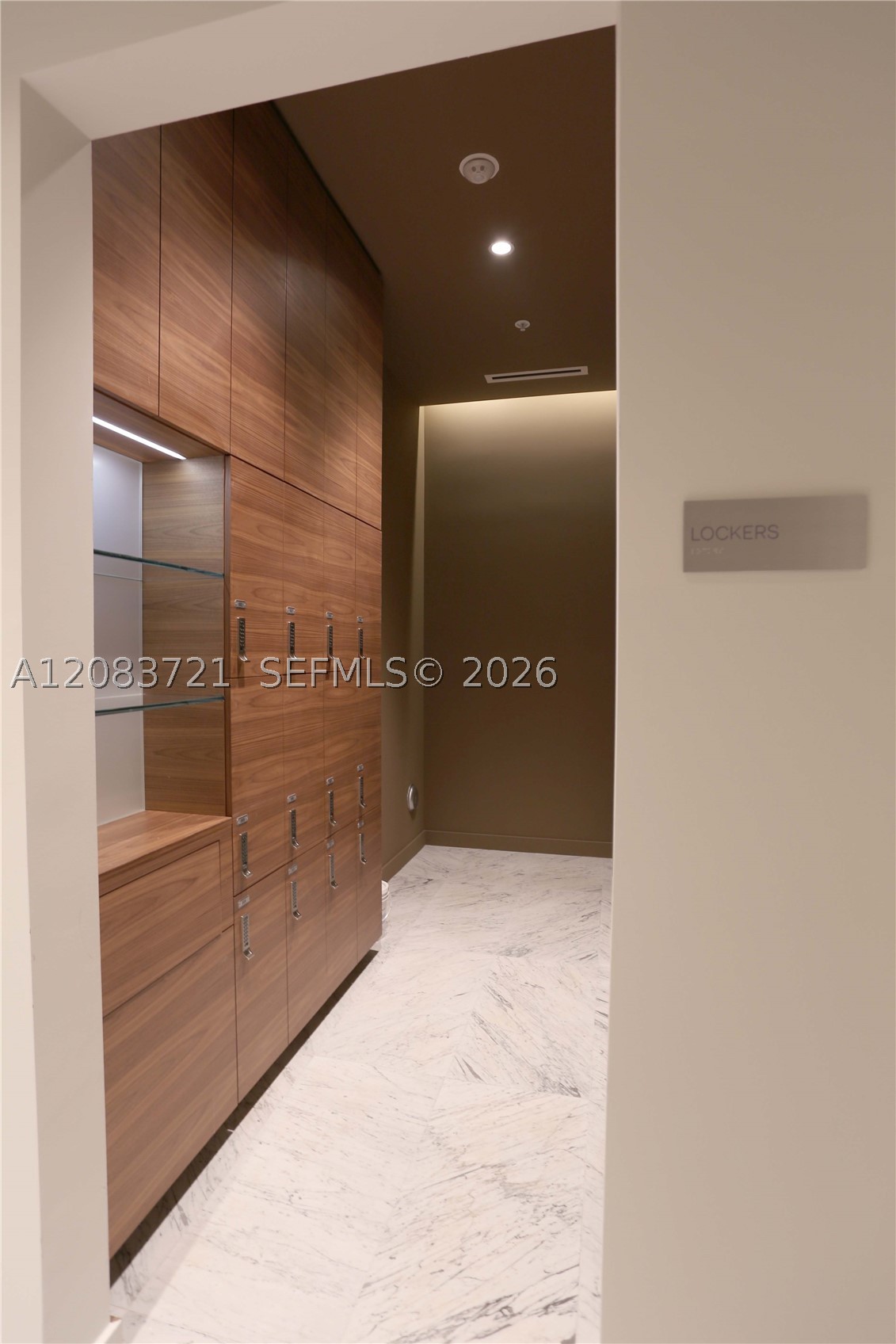 88 SW 7th St #2806, Miami FL 33130