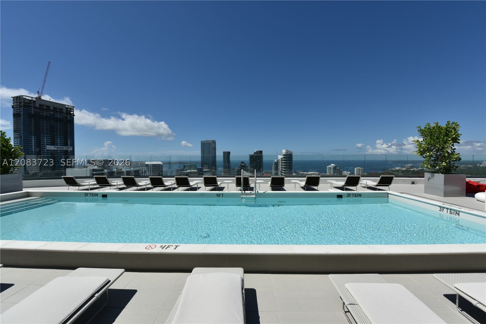 45 SW 9th St #3405, Miami FL 33130