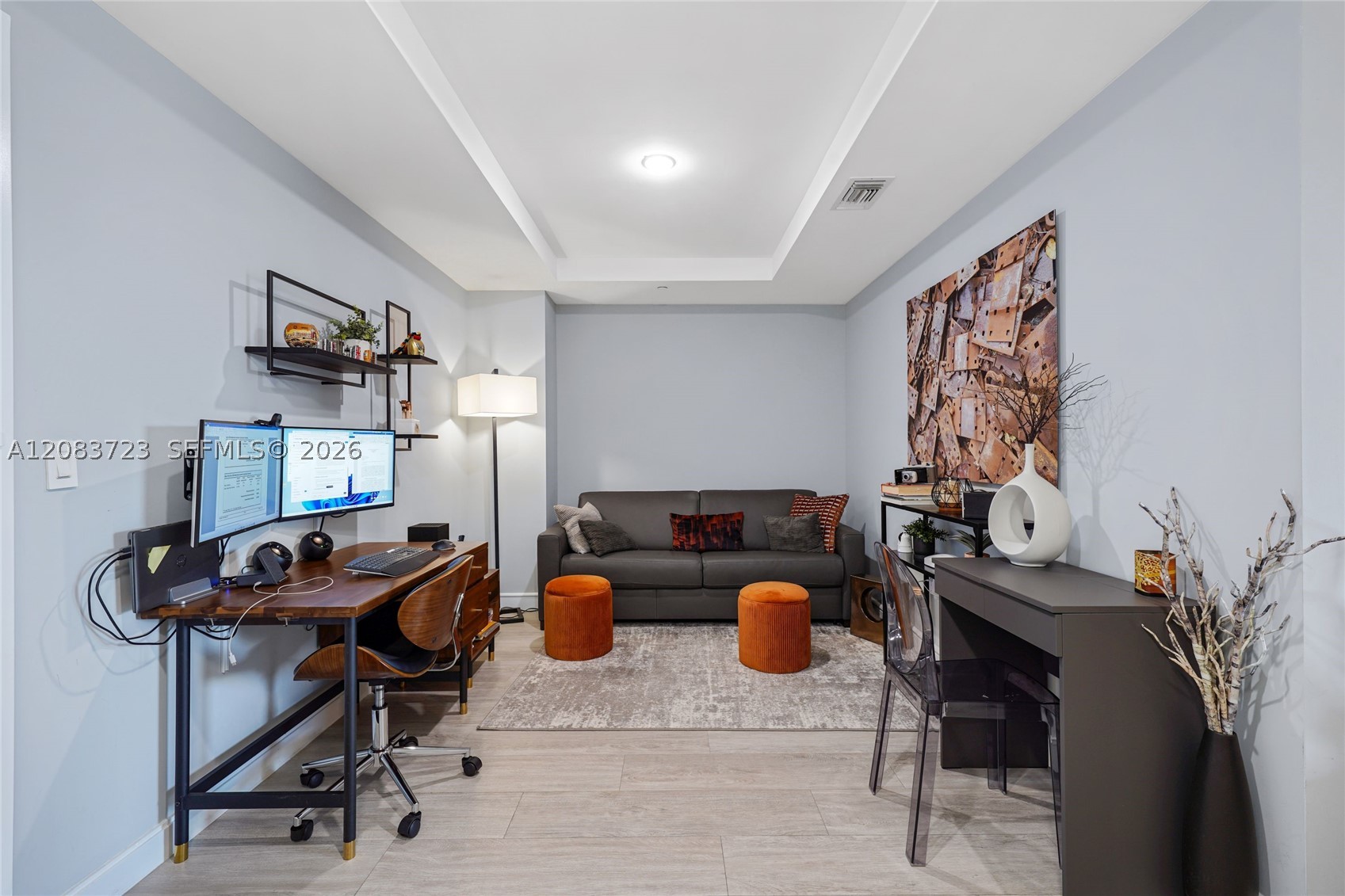 45 SW 9th St #3405, Miami FL 33130