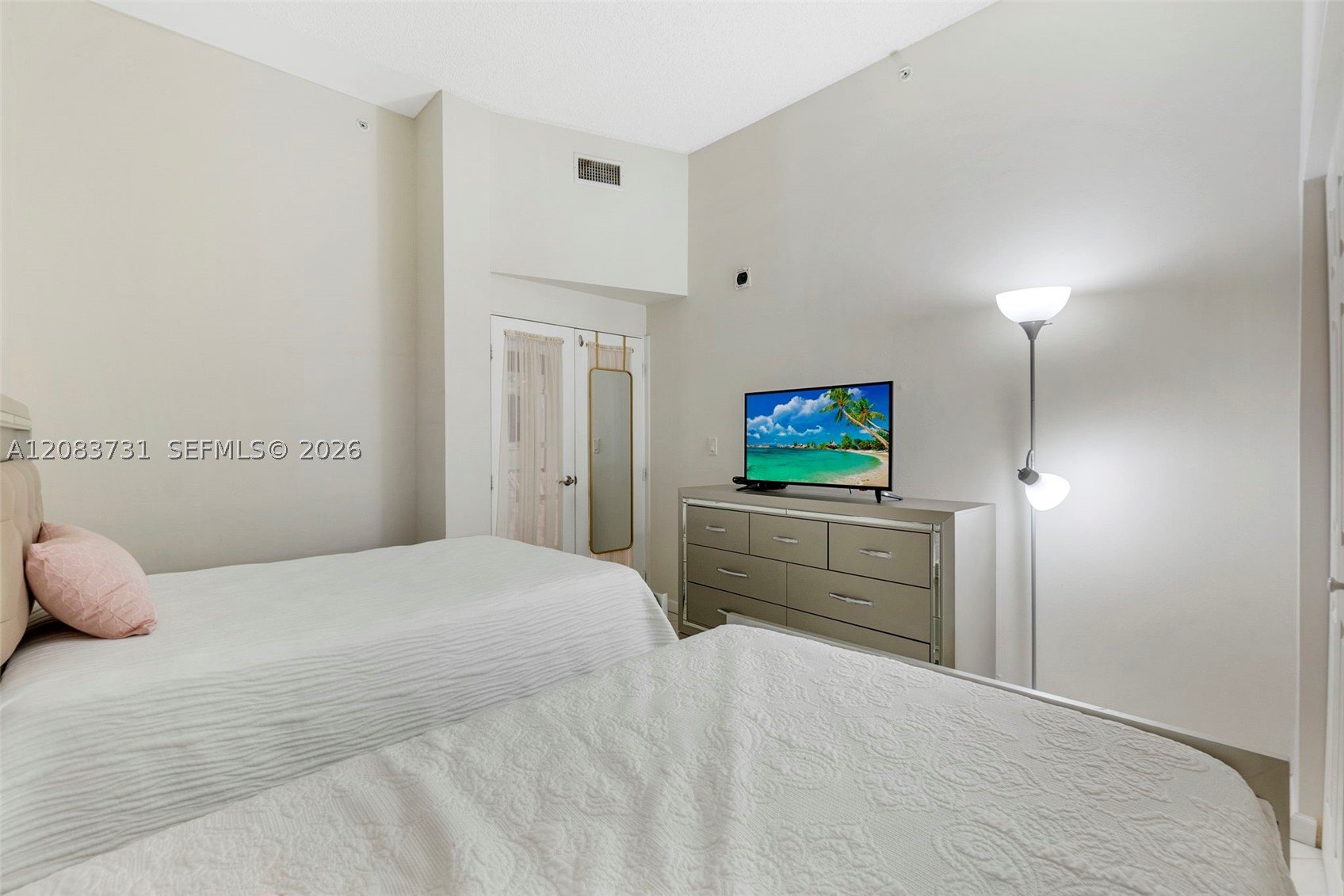 1155 Brickell Bay Dr #202, Miami FL 33131