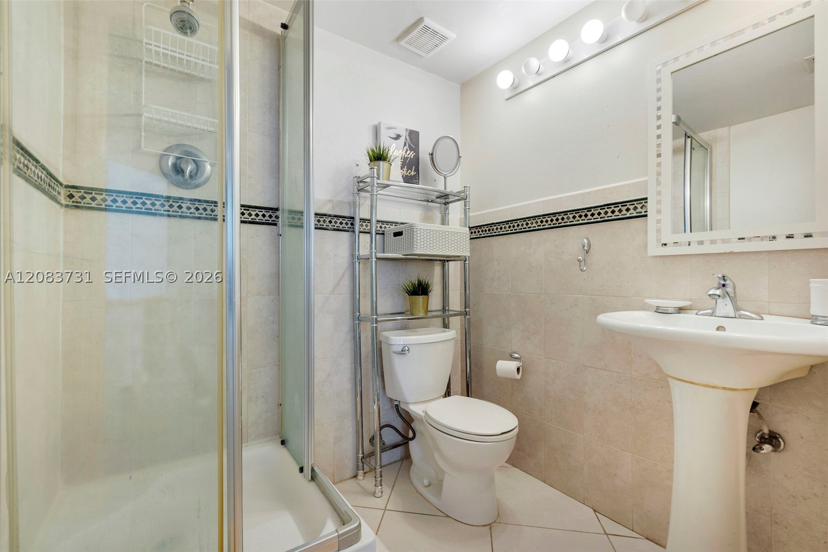 1155 Brickell Bay Dr #202, Miami FL 33131