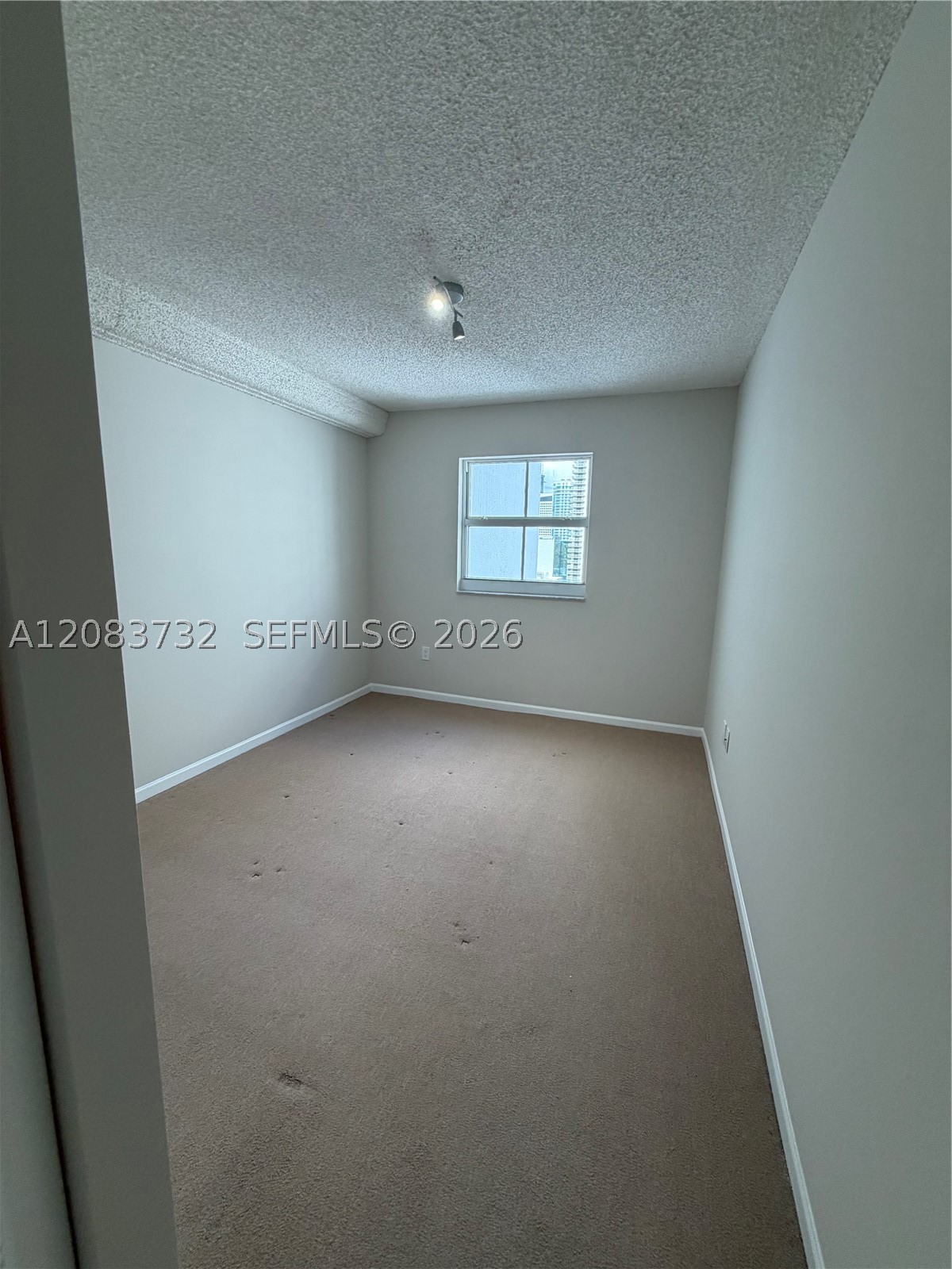 185 SE 14th Ter #2512, Miami FL 33131