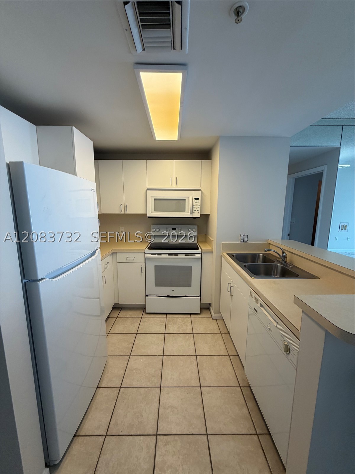 185 SE 14th Ter #2512, Miami FL 33131