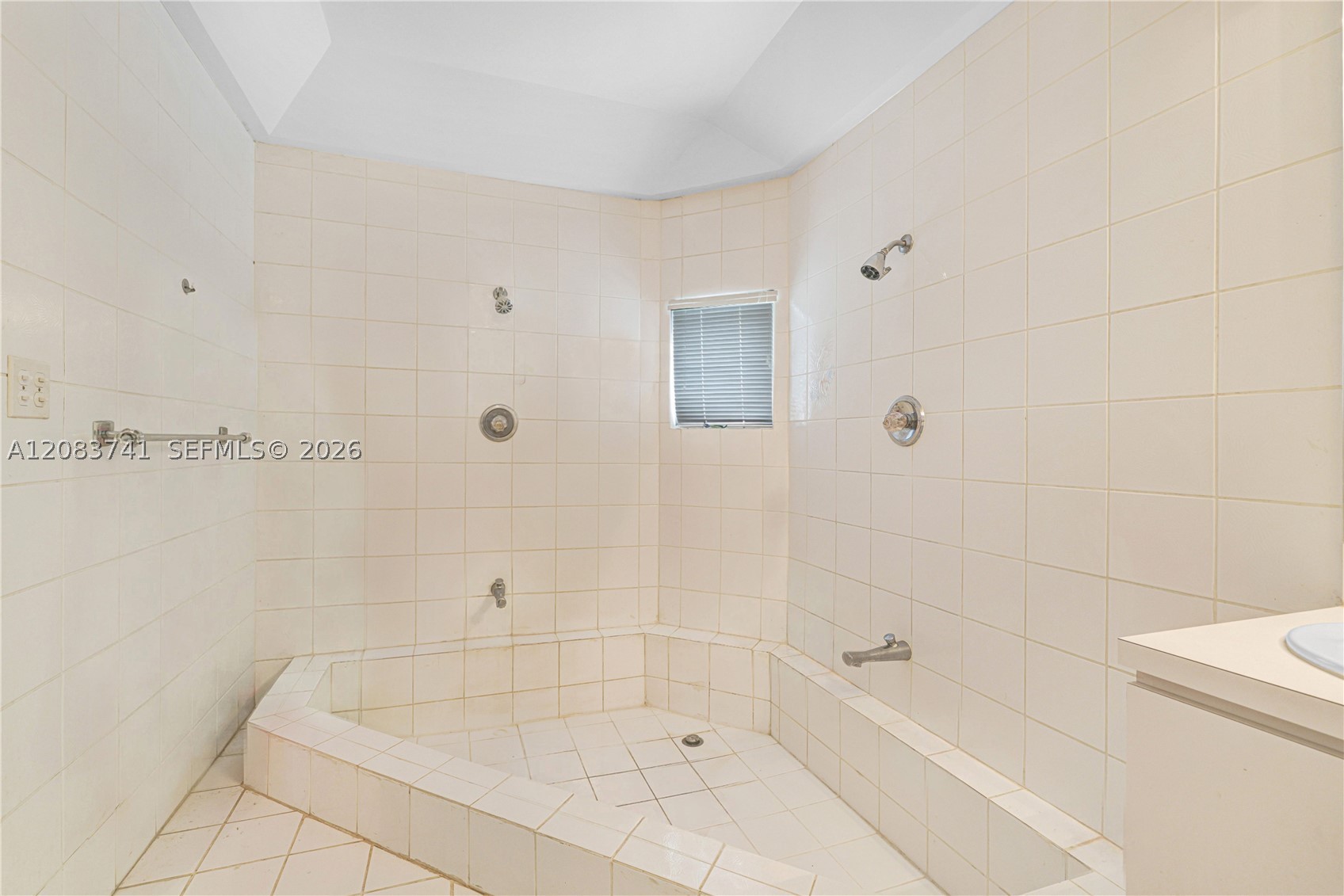 633 NE 119th St, Biscayne Park FL 33161
