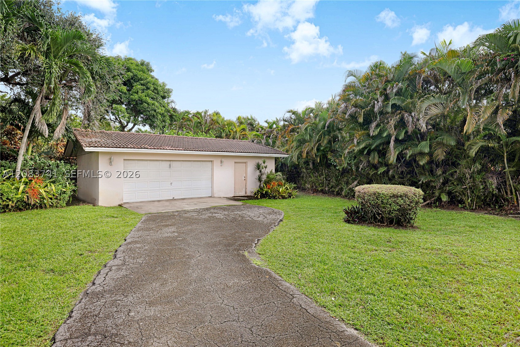 633 NE 119th St, Biscayne Park FL 33161
