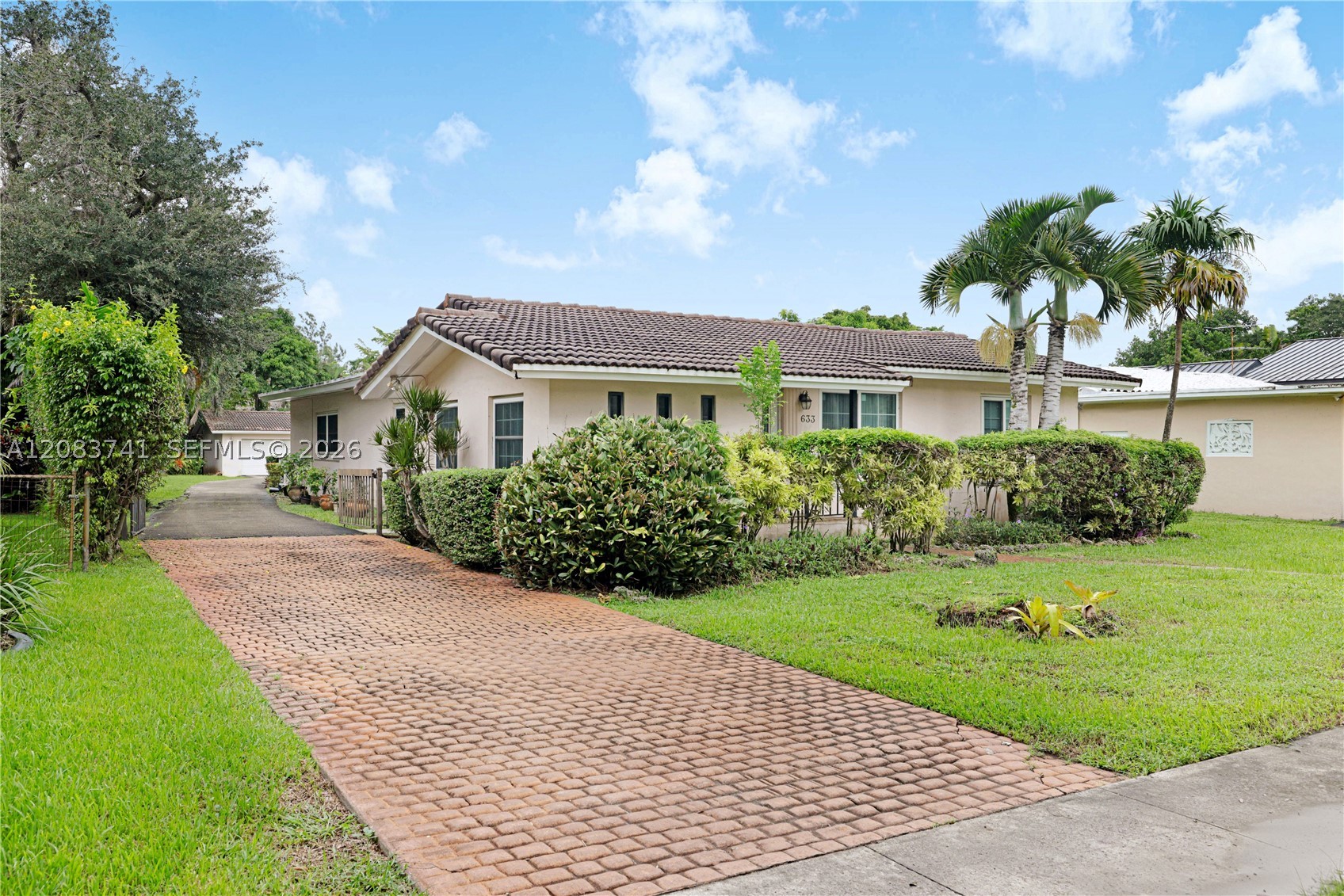 633 NE 119th St, Biscayne Park FL 33161