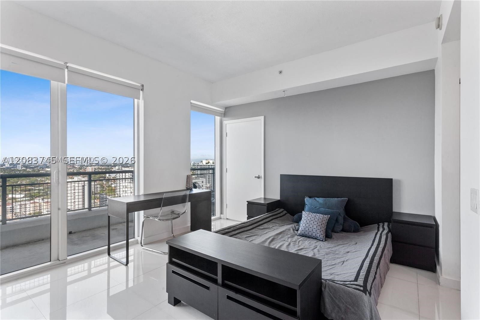 60 SW 13th St #2219, Miami FL 33130