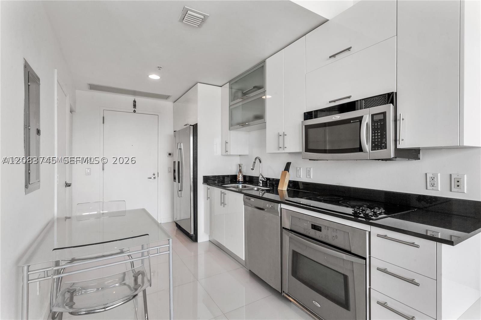 60 SW 13th St #2219, Miami FL 33130