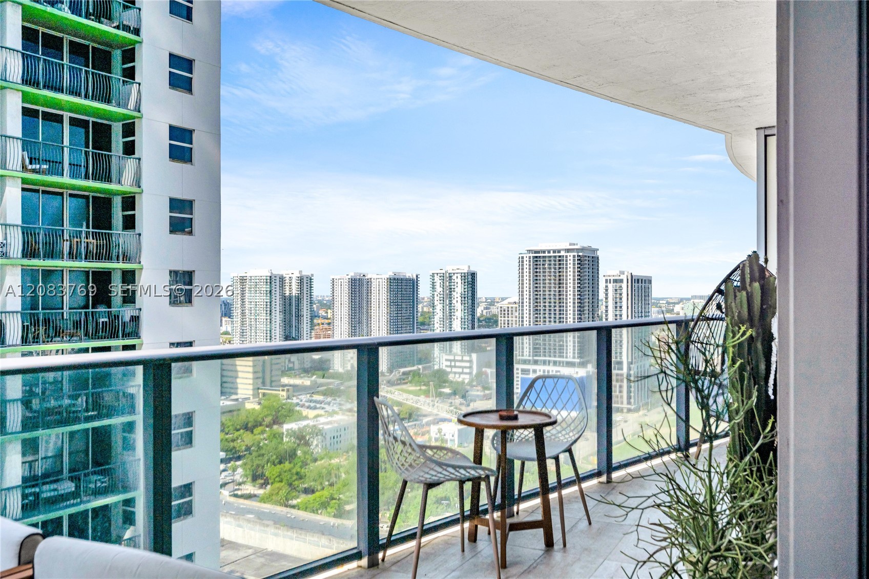 488 NE 18th St #2902, Miami FL 33132