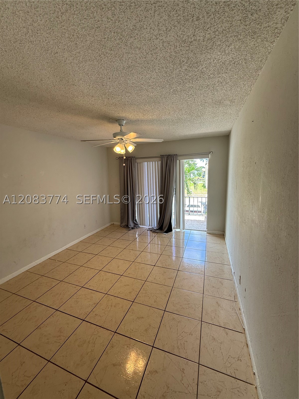 Lauderhill FL 33313 - A12083774