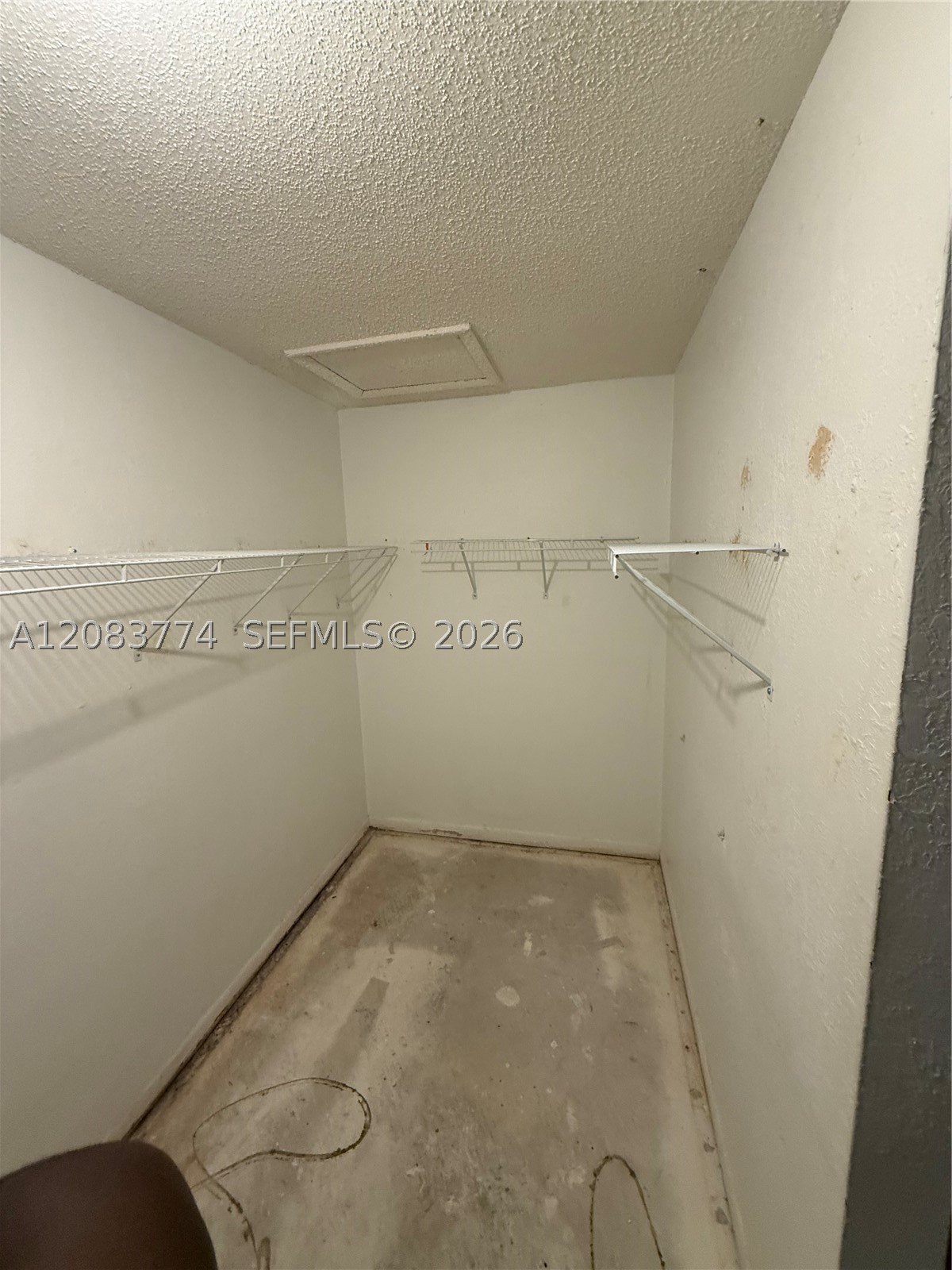 Lauderhill FL 33313 - A12083774