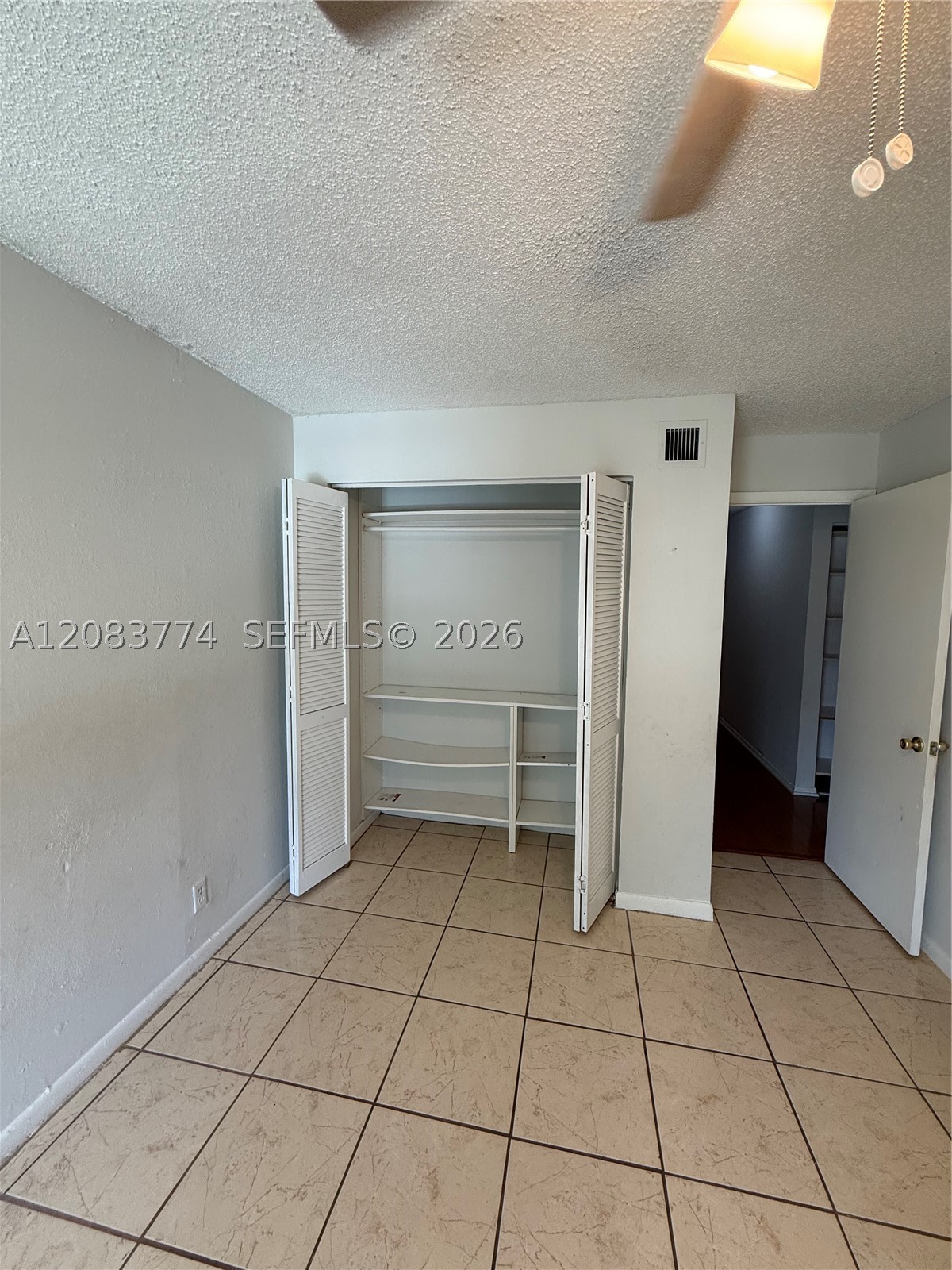Lauderhill FL 33313 - A12083774
