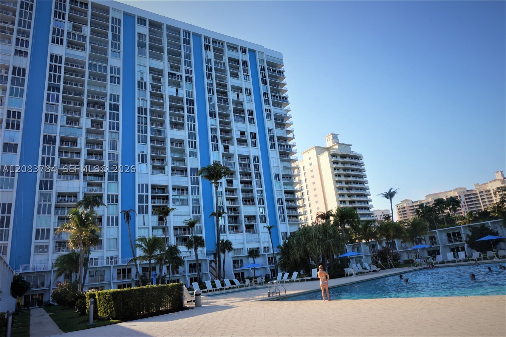 881 Ocean Dr #25E, Key Biscayne FL 33149
