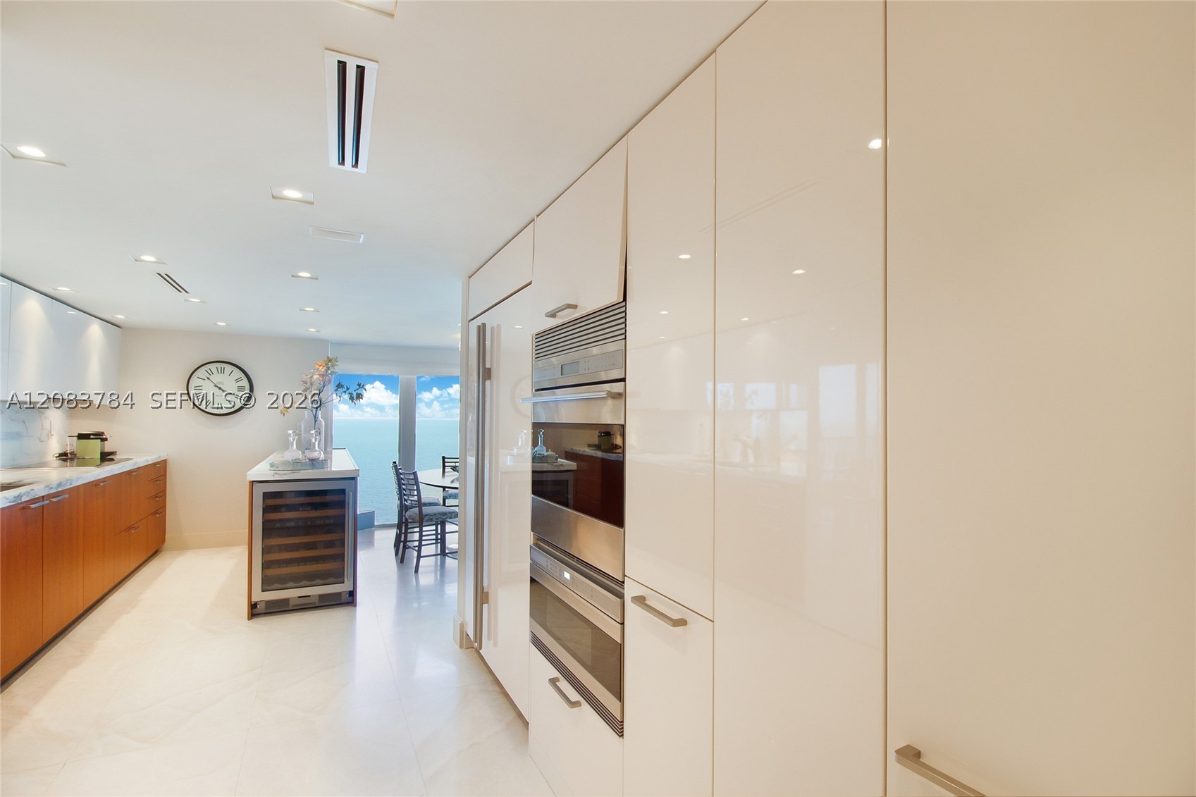 881 Ocean Dr #25E, Key Biscayne FL 33149