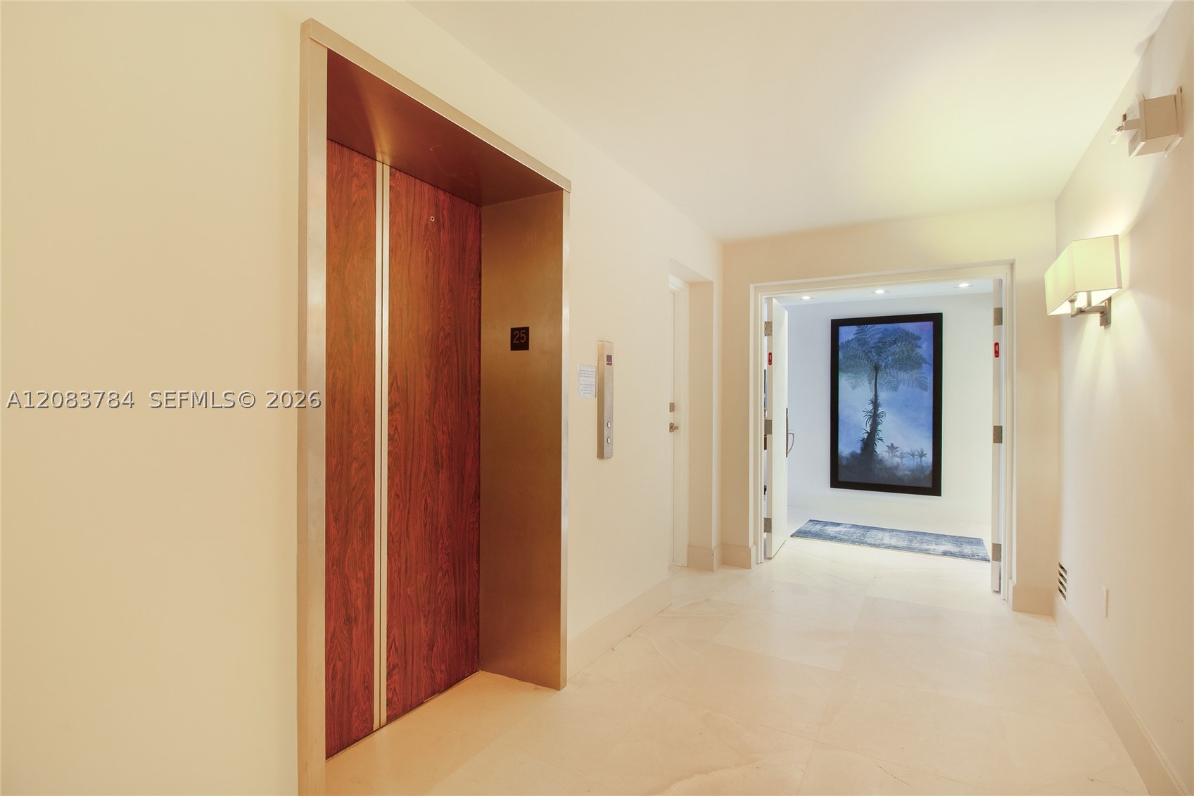 881 Ocean Dr #25E, Key Biscayne FL 33149