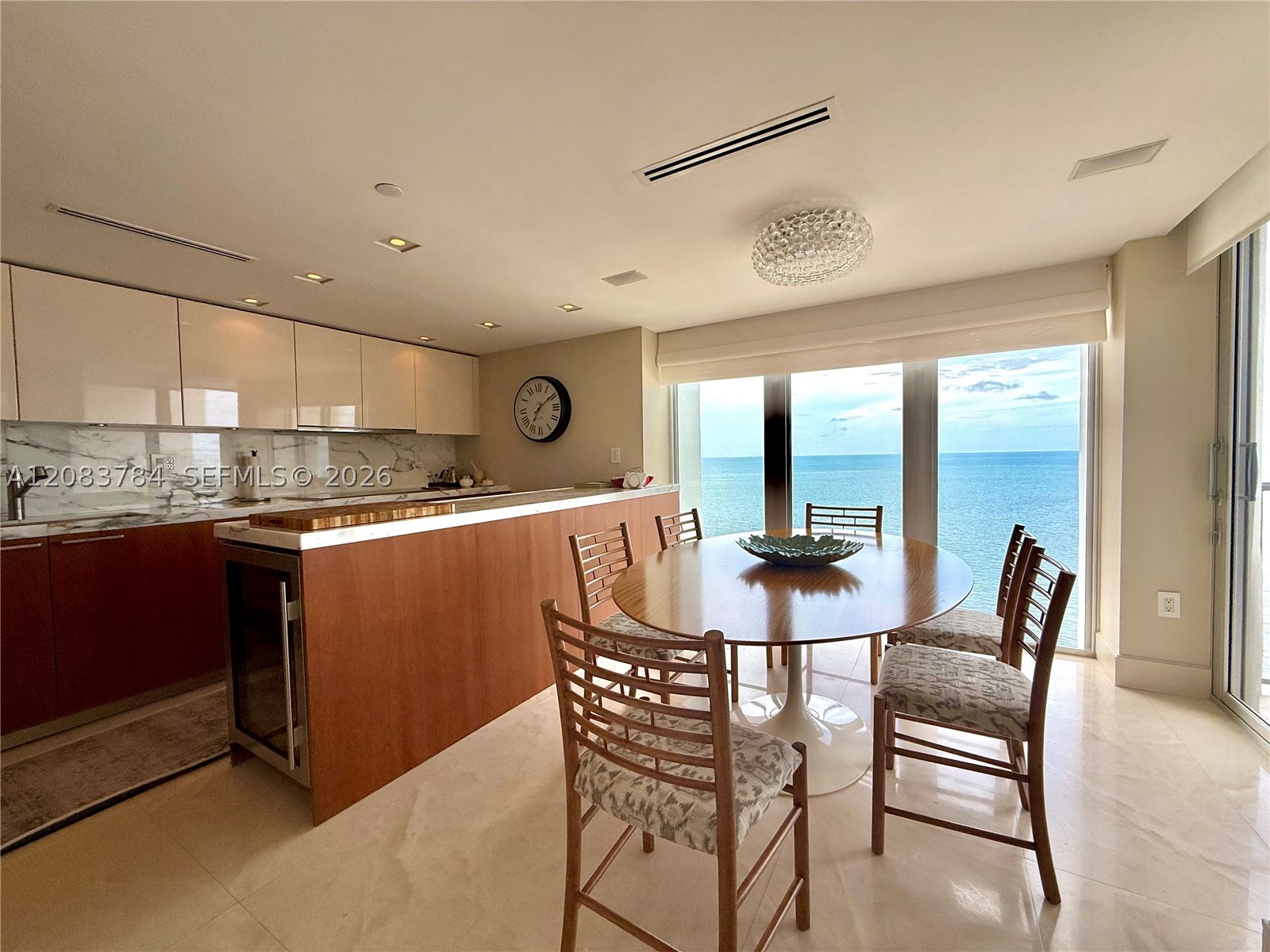 881 Ocean Dr #25E, Key Biscayne FL 33149