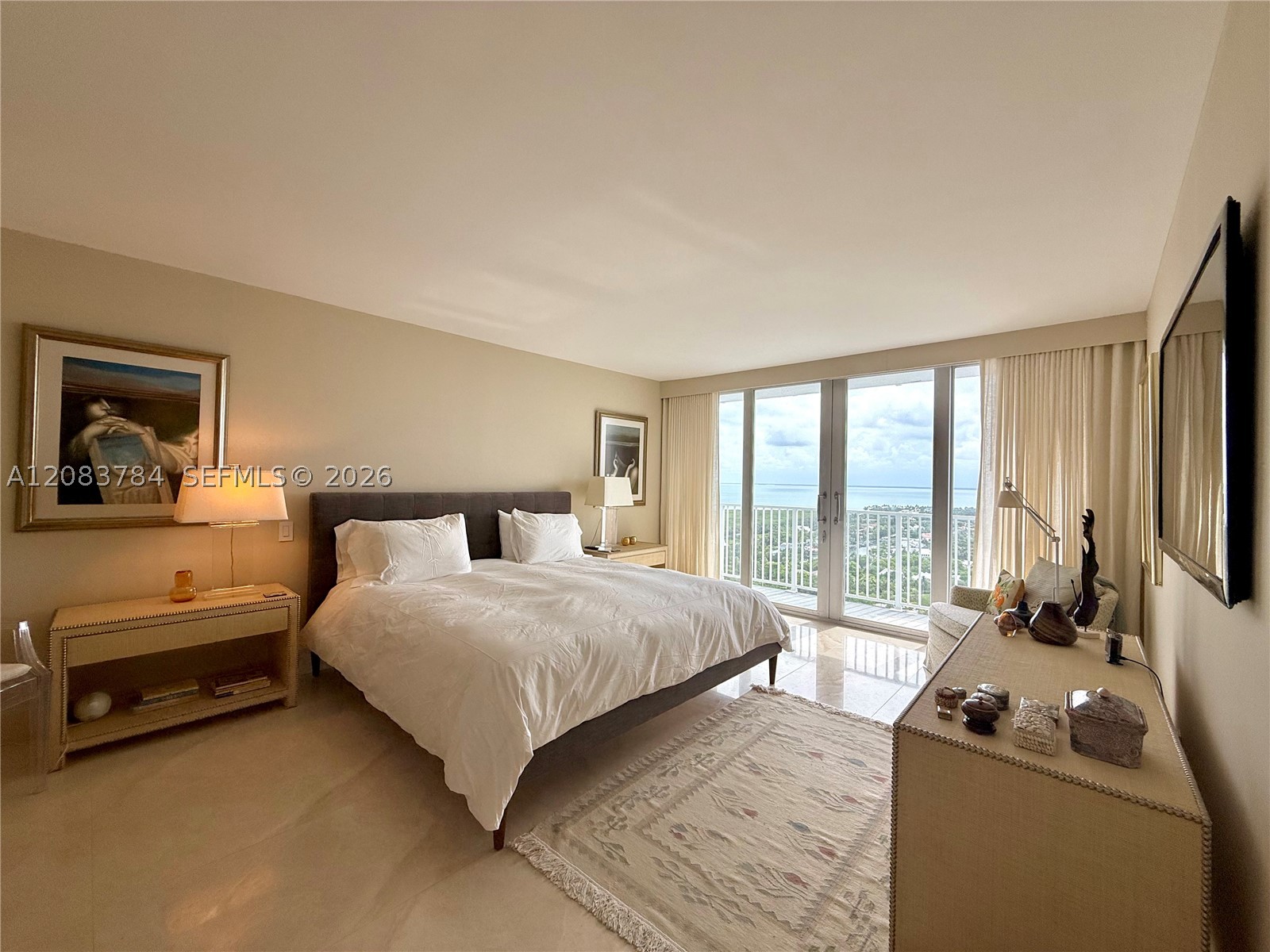 881 Ocean Dr #25E, Key Biscayne FL 33149