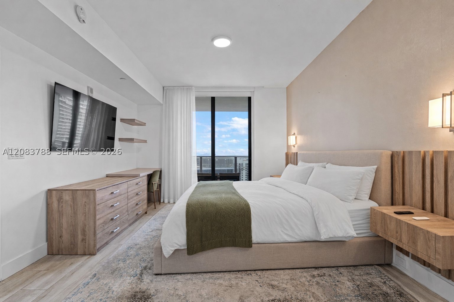 1010 Brickell Ave #4009, Miami FL 33131