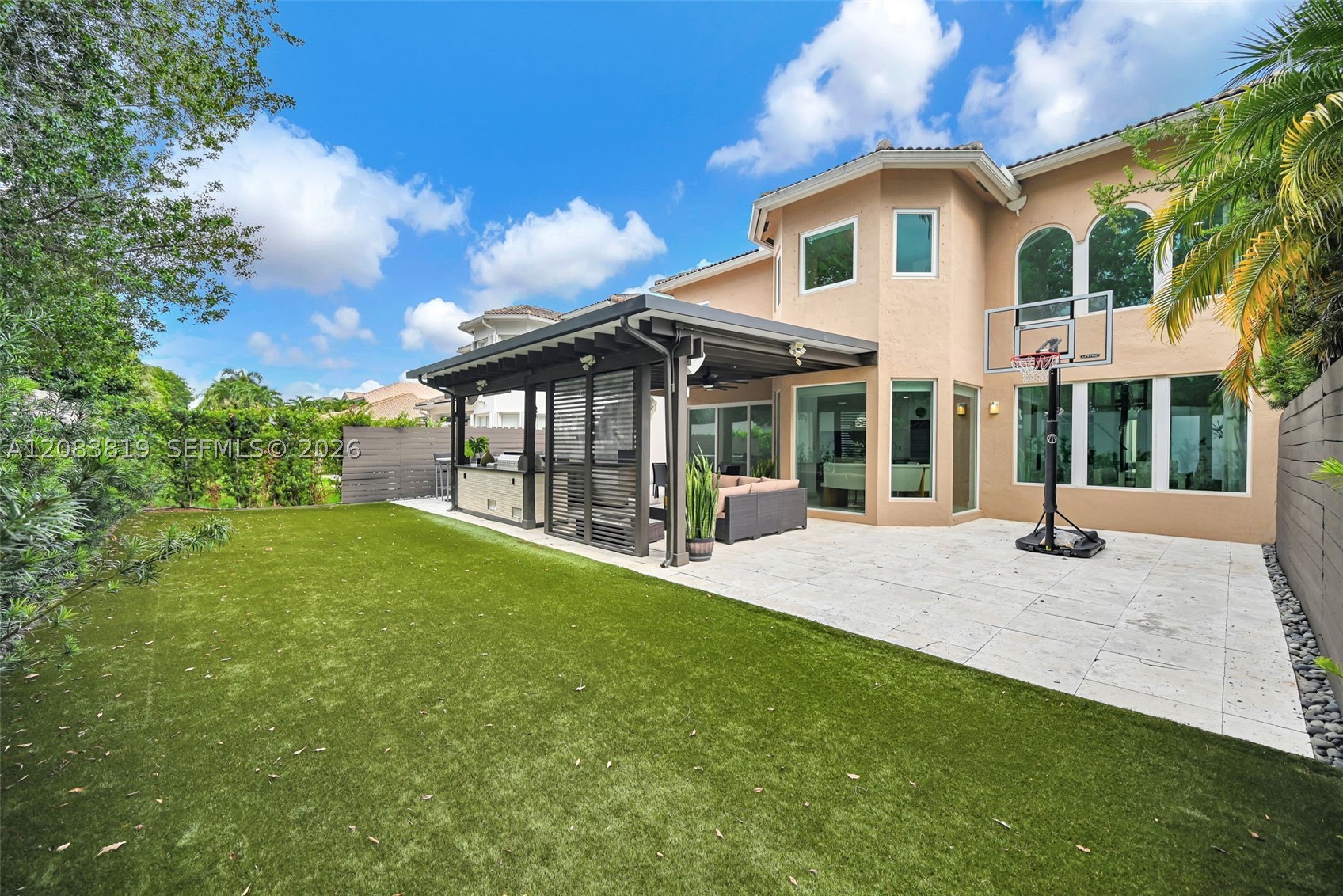 10957 NW 73rd Ter, Doral FL 33178
