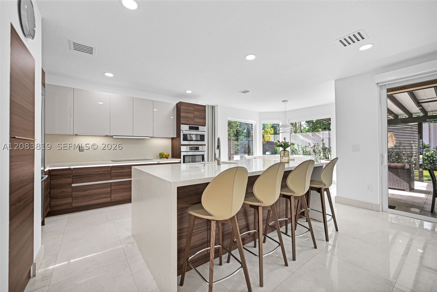 10957 NW 73rd Ter, Doral FL 33178