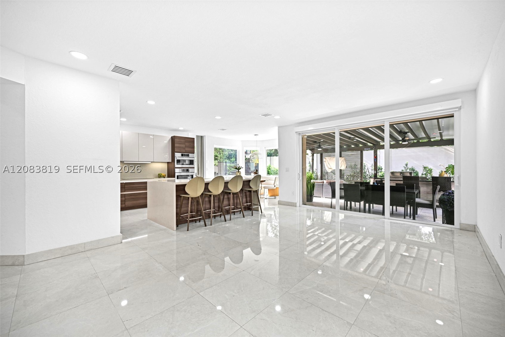 10957 NW 73rd Ter, Doral FL 33178