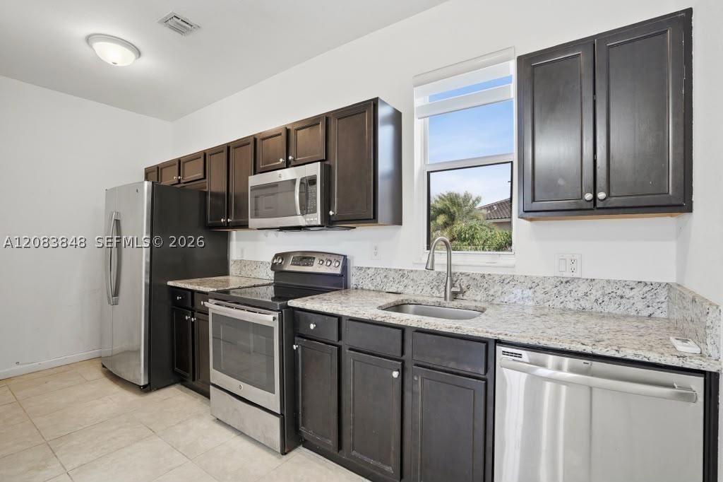 17081 SW 94th Way, Miami FL 33196