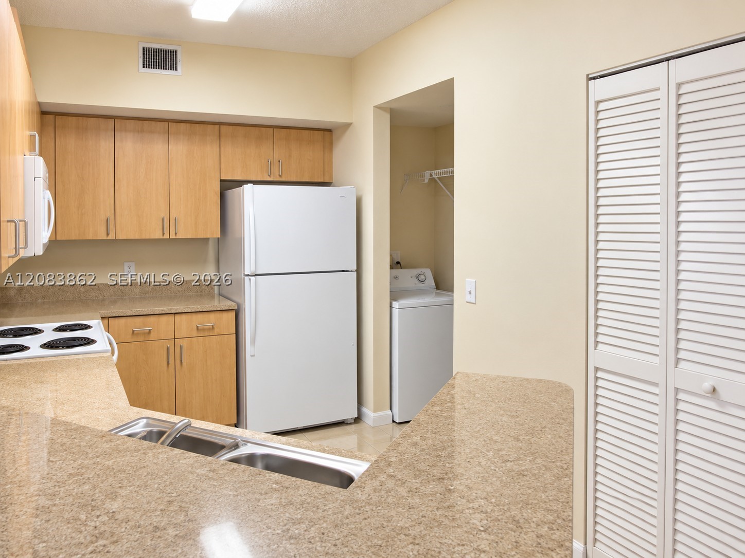 2304 Belmont Ln #2304, North Lauderdale FL 33068