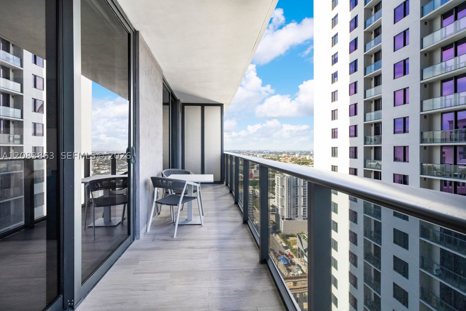 55 SW 9th St #3010, Miami FL 33130