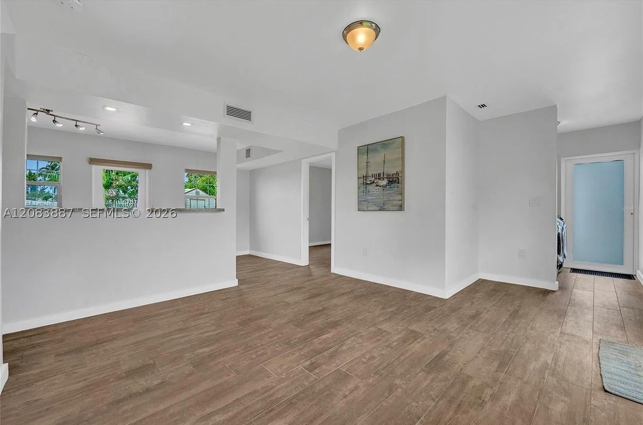 11250 SW 46th St, Miami FL 33165