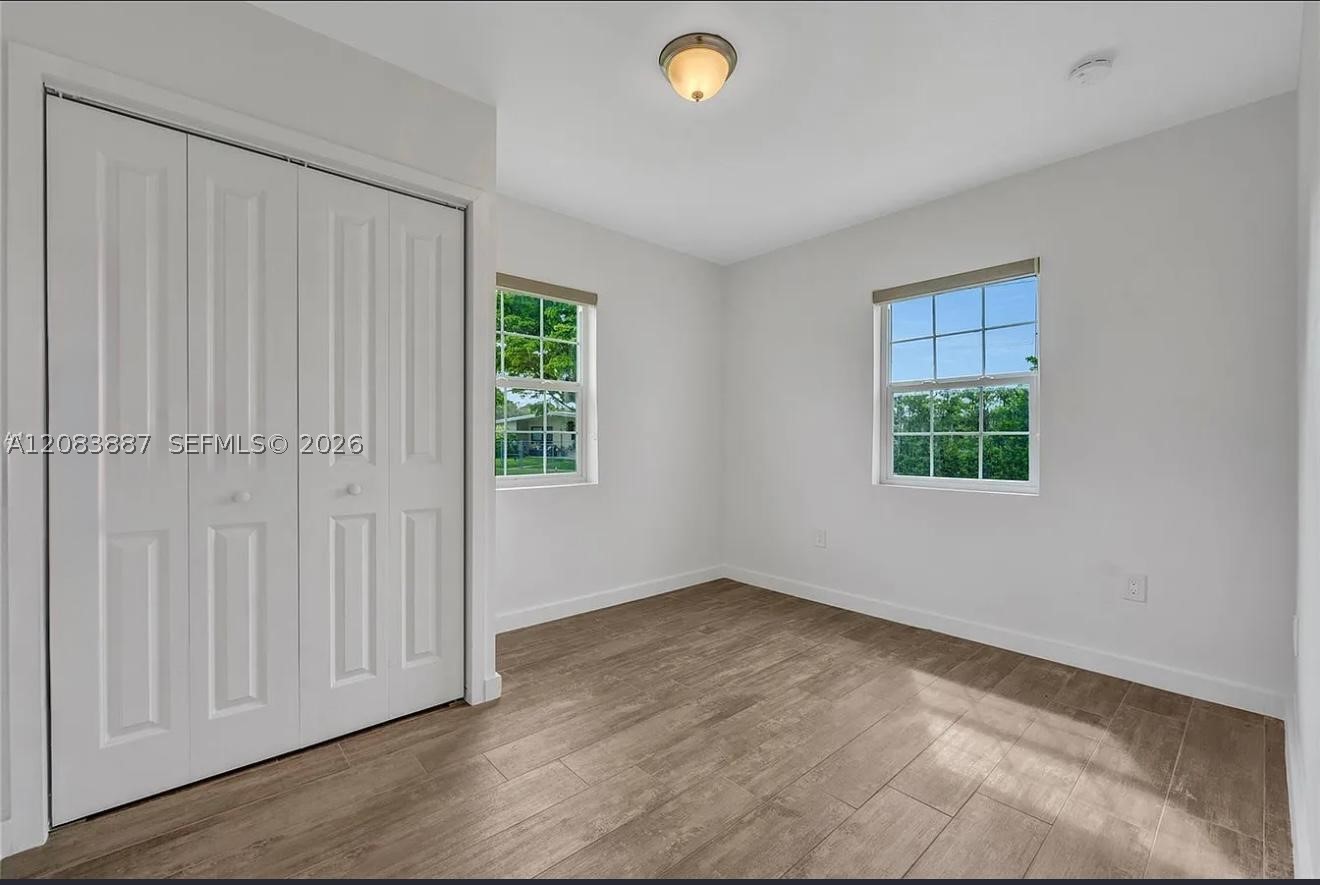 11250 SW 46th St, Miami FL 33165