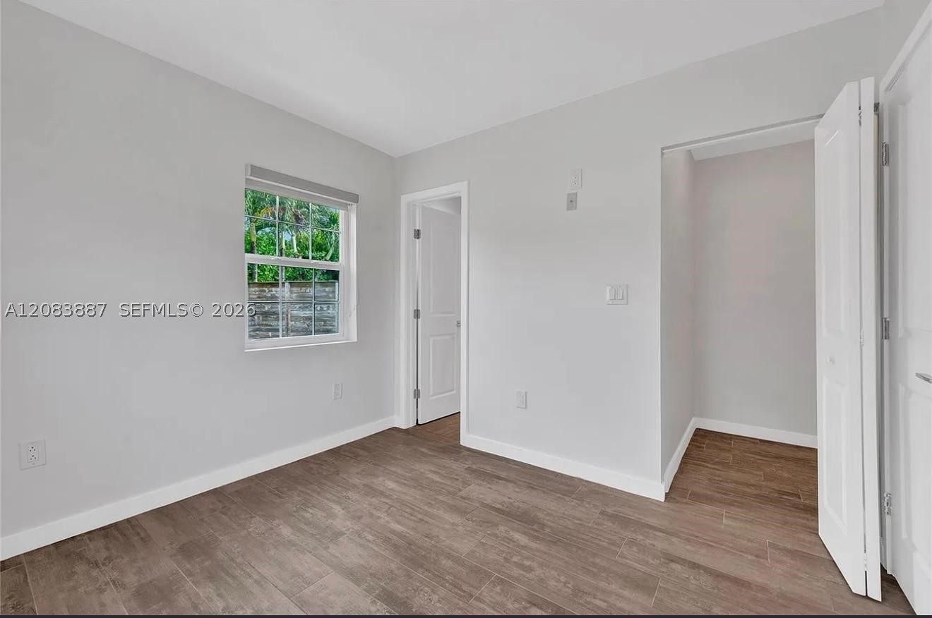 11250 SW 46th St, Miami FL 33165
