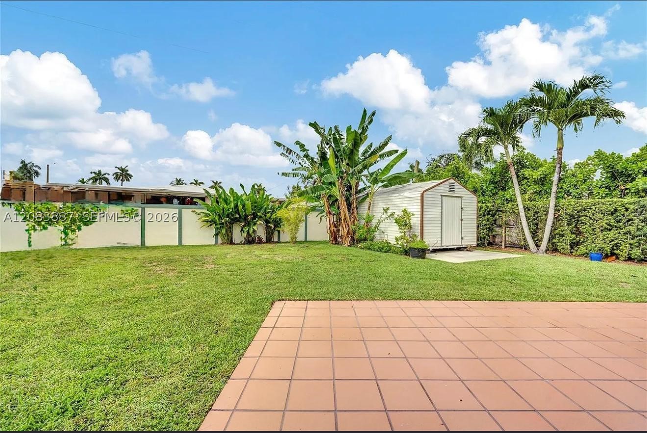 11250 SW 46th St, Miami FL 33165