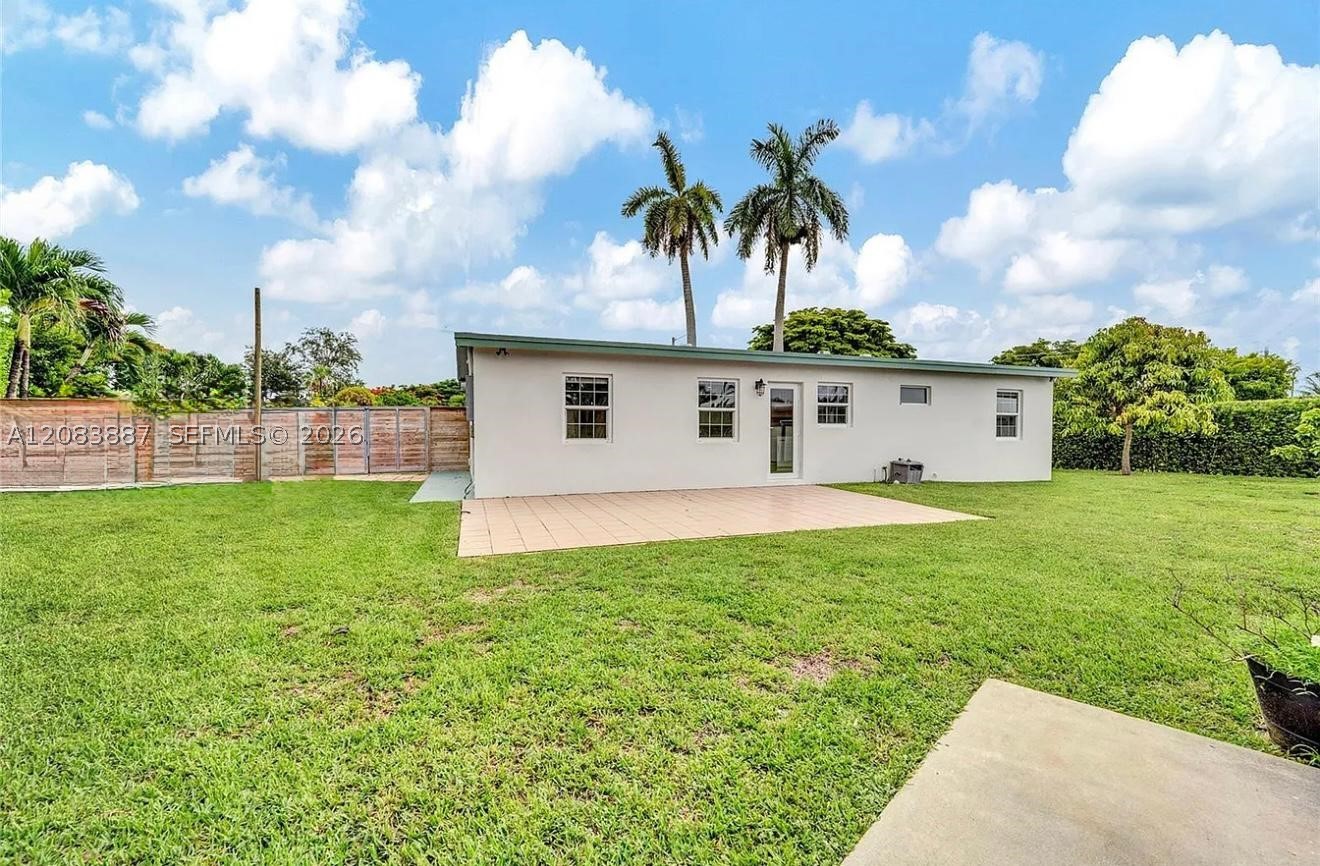 11250 SW 46th St, Miami FL 33165