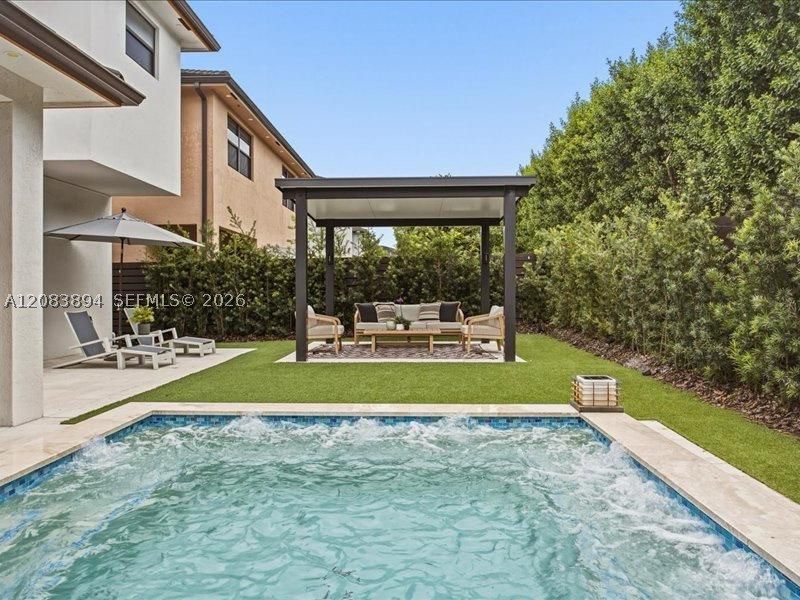 15603 NW 88th Ave, Miami Lakes FL 33018