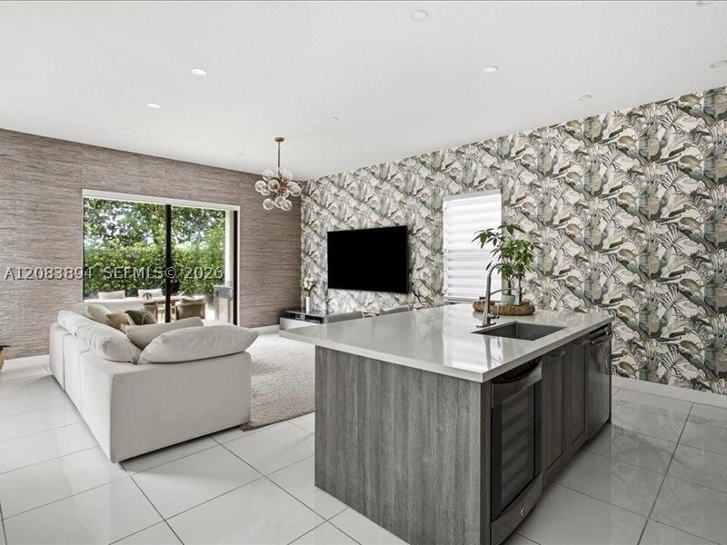 15603 NW 88th Ave, Miami Lakes FL 33018