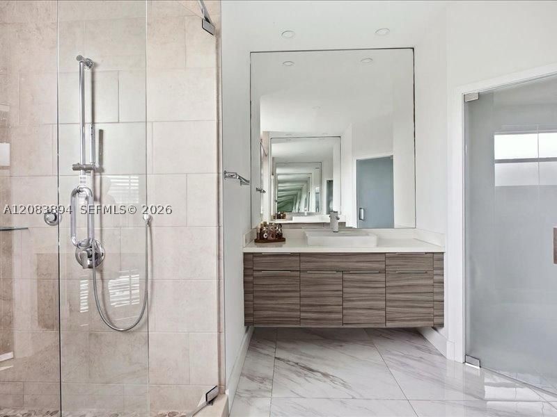 15603 NW 88th Ave, Miami Lakes FL 33018
