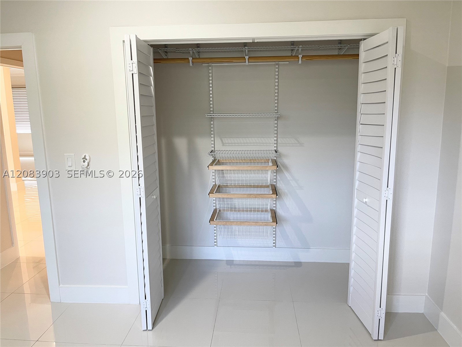 4555 N Jefferson Ave, Miami Beach FL 33140