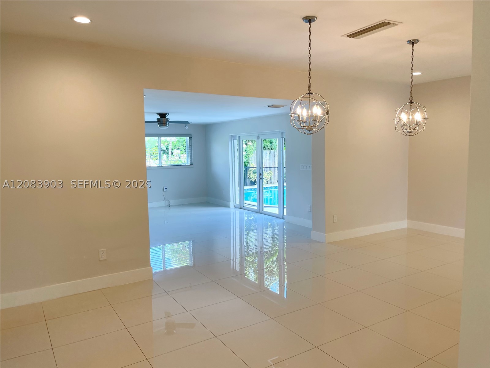 4555 N Jefferson Ave, Miami Beach FL 33140