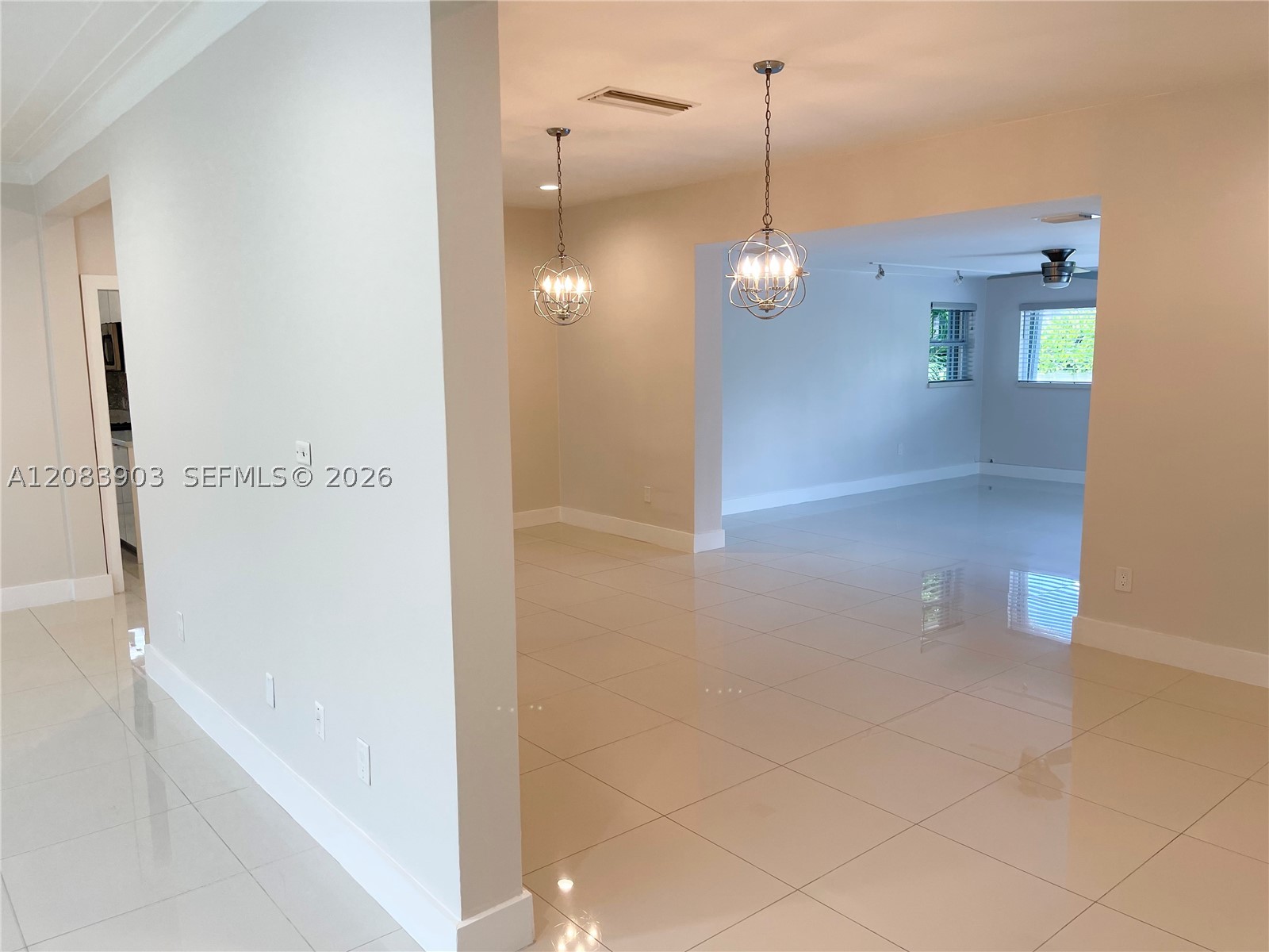 4555 N Jefferson Ave, Miami Beach FL 33140