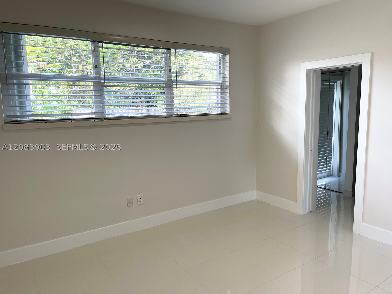 4555 N Jefferson Ave, Miami Beach FL 33140