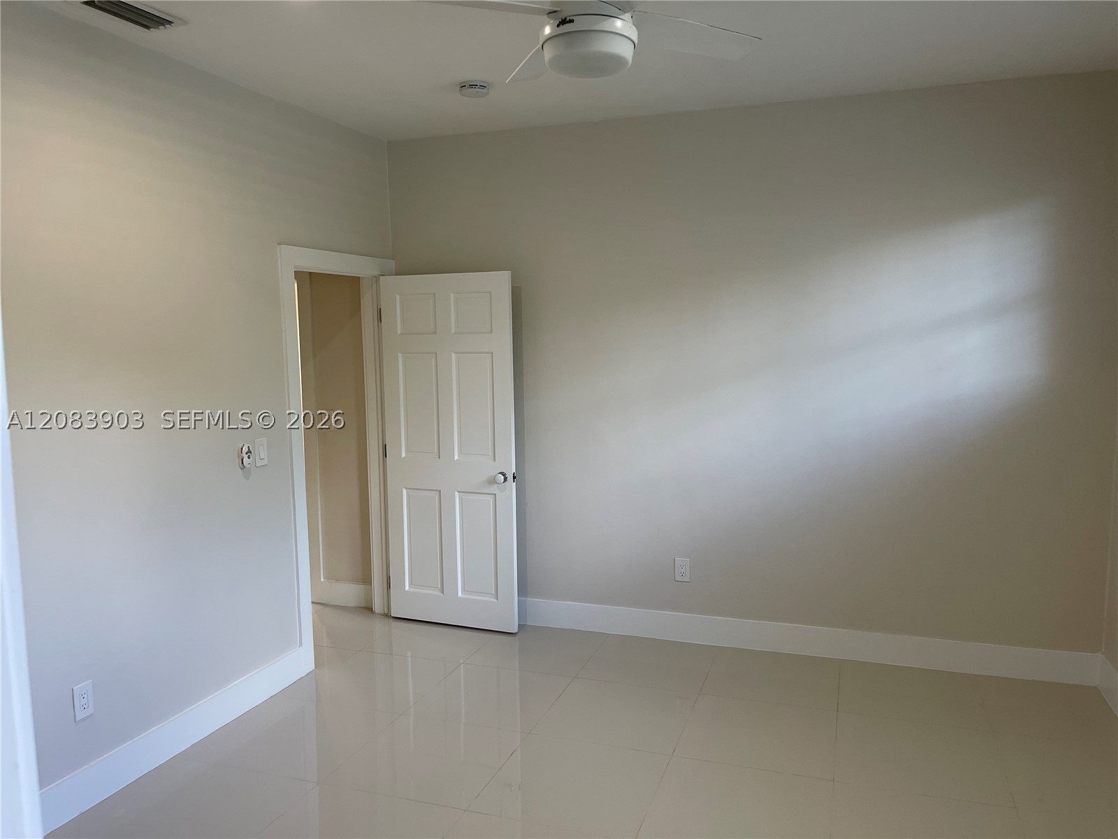 4555 N Jefferson Ave, Miami Beach FL 33140