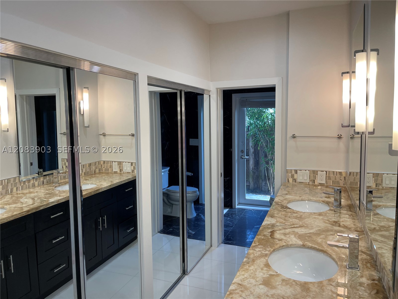 4555 N Jefferson Ave, Miami Beach FL 33140