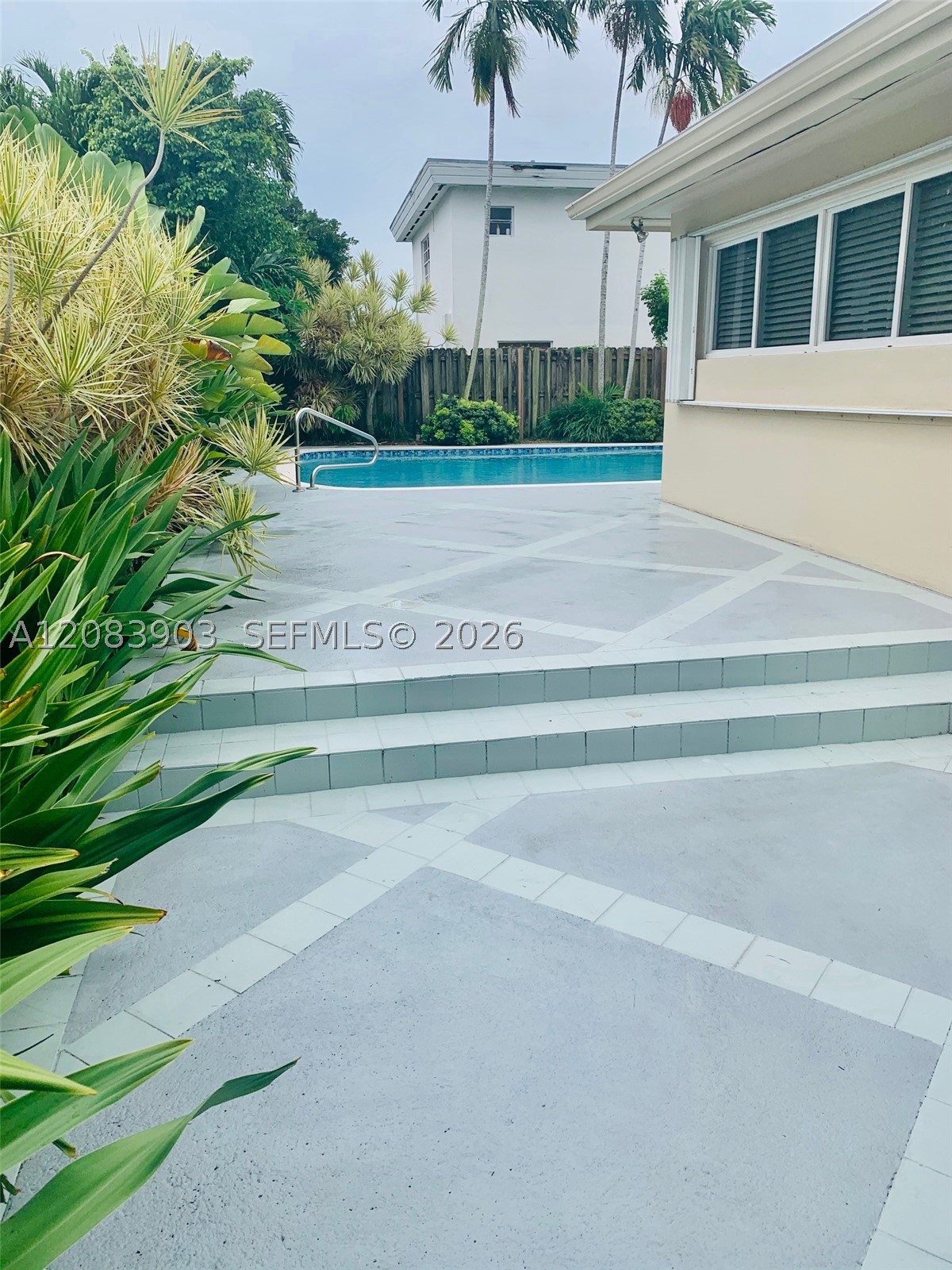 4555 N Jefferson Ave, Miami Beach FL 33140