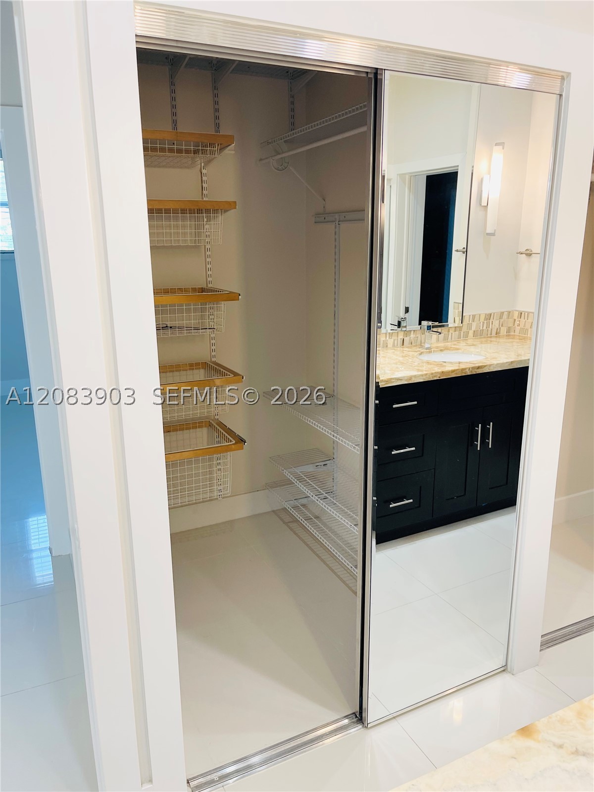 4555 N Jefferson Ave, Miami Beach FL 33140
