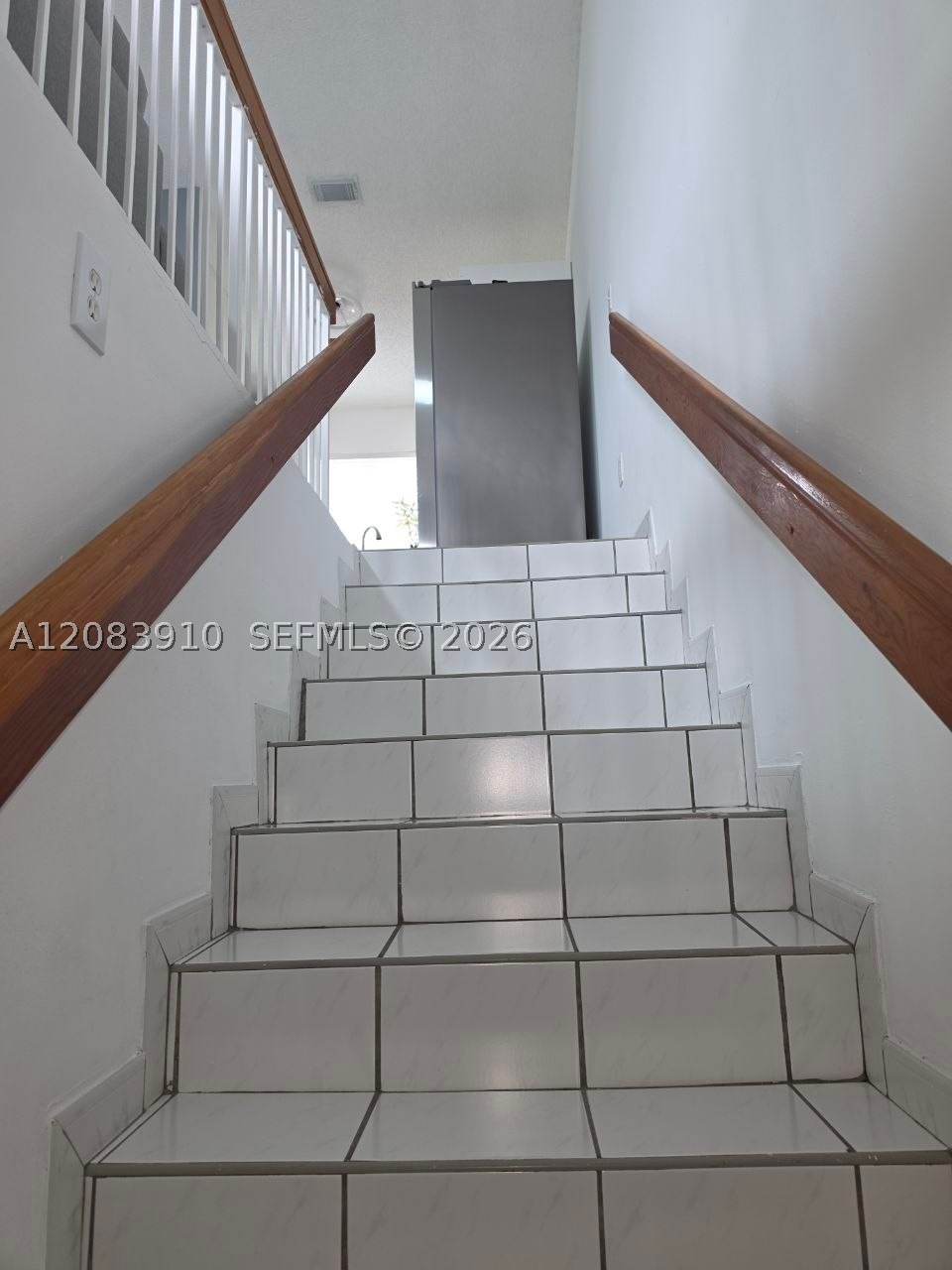 10101 W Okeechobee Rd #10-202, Hialeah Gardens FL 33016