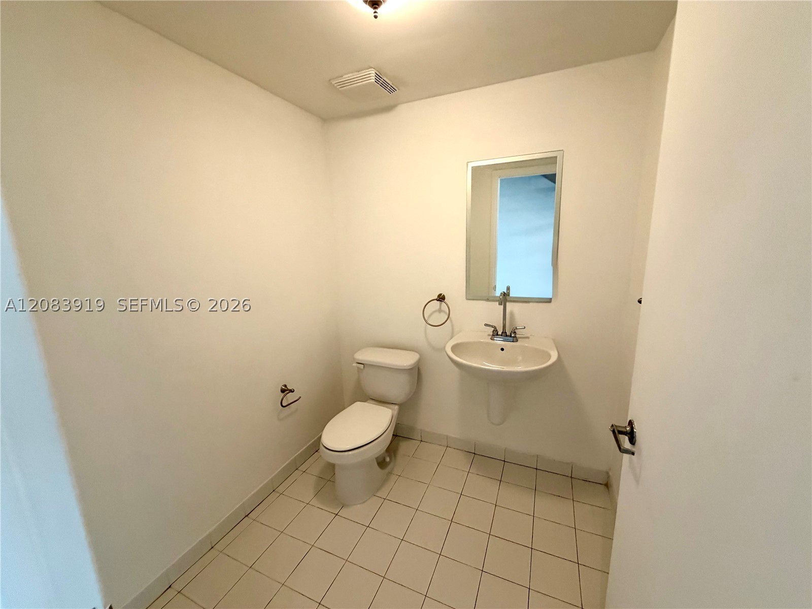 690 SW 1st Ct #2322, Miami FL 33130